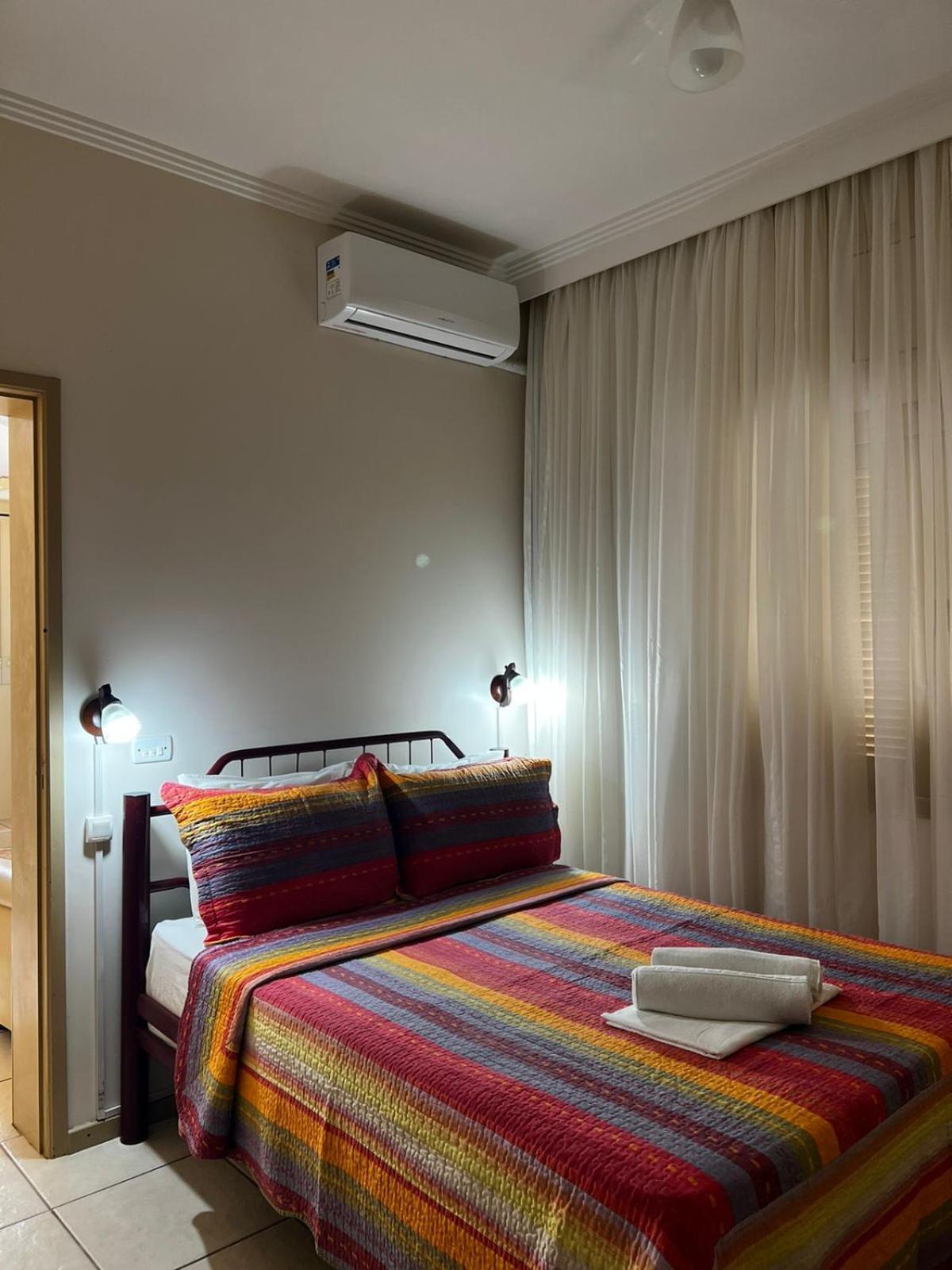 Pousada Residencial Alamandas Hotel ฟลอเรียนอโปลิส ภายนอก รูปภาพ
