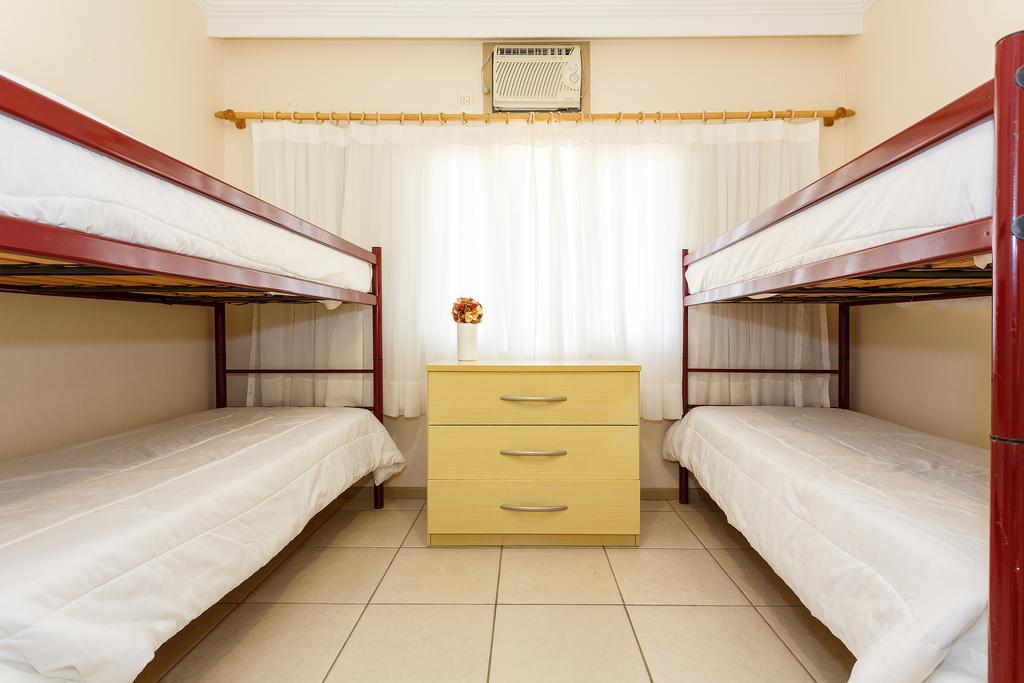 Pousada Residencial Alamandas Hotel ฟลอเรียนอโปลิส ภายนอก รูปภาพ